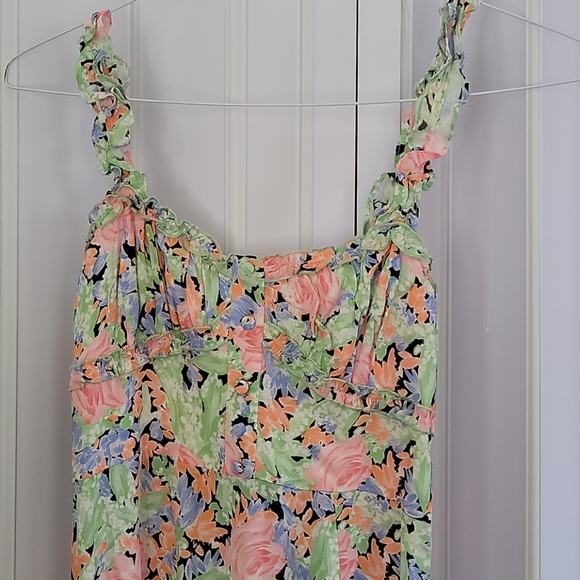 Dress - Picture 3 of 4